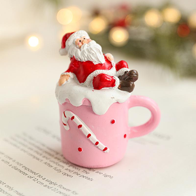 Christmas Resin Mug Santa Snow Artificial Crafts Desktop Decoration Home Resin Breakfast Milk Mug Creative Gift Home Decoration