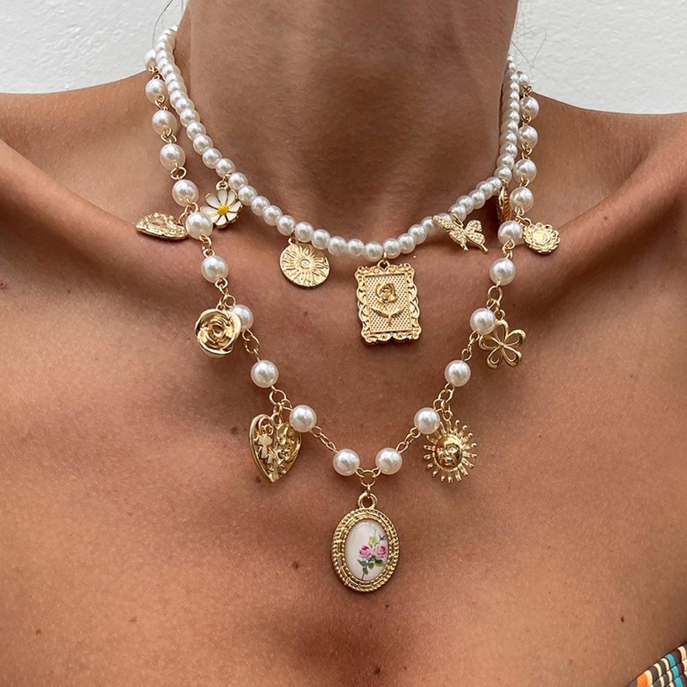 

2Pcs/Set Butterfly Flower Pendant Necklace Heart Clavicle Choker New Pearl Chain Necklaces Women