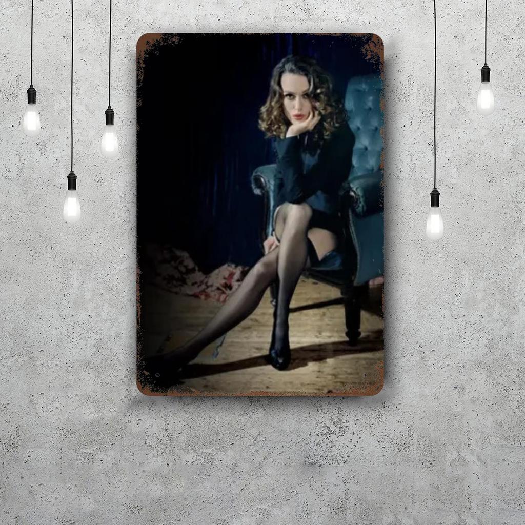 keira knightley Decor Vintage Metal Signs Tin Signs Captain Poster Decor for Bar Pub Club Man Cave Wall Decoration