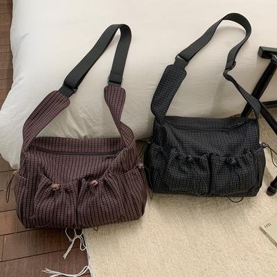 Stilvolle karierte Umhängetasche Koreanische minimalistische Tragetasche Lässige gefaltete verstellbare Crossbody-Tasche Reißverschluss Handtasche Mode Canvas-Tasche