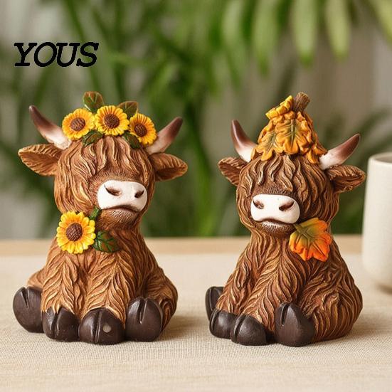 Lifelike Animal Shape Ornaments Highland Cow Garden Statue, Cute Resin Figurine Outdoor Indoor Hand Painted Collectibles Table Desk Decor, Gift
