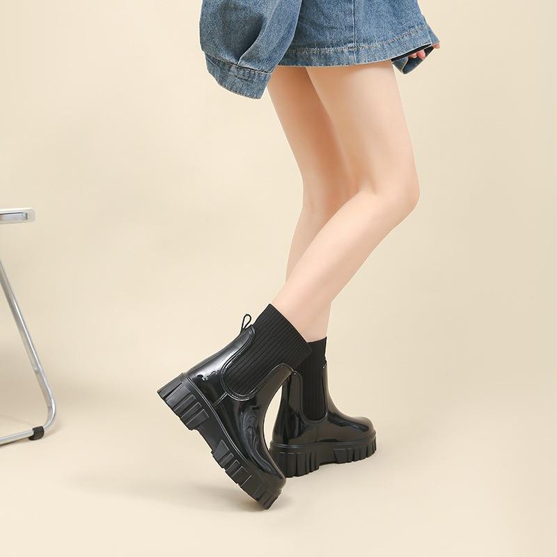 New fashion British rain shoes women's versatile outer wear sea-catching non-slip water shoes thick-soled wear-resistant rain boots rubber shoes women