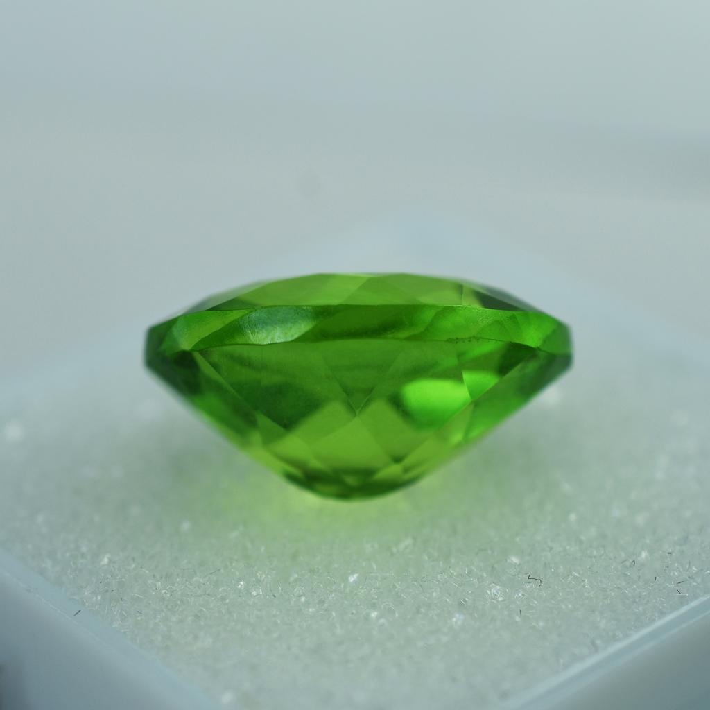 8.30 Ct Extremely Rare Natural Green Peridot OVAL Cut Loose Gemstone
