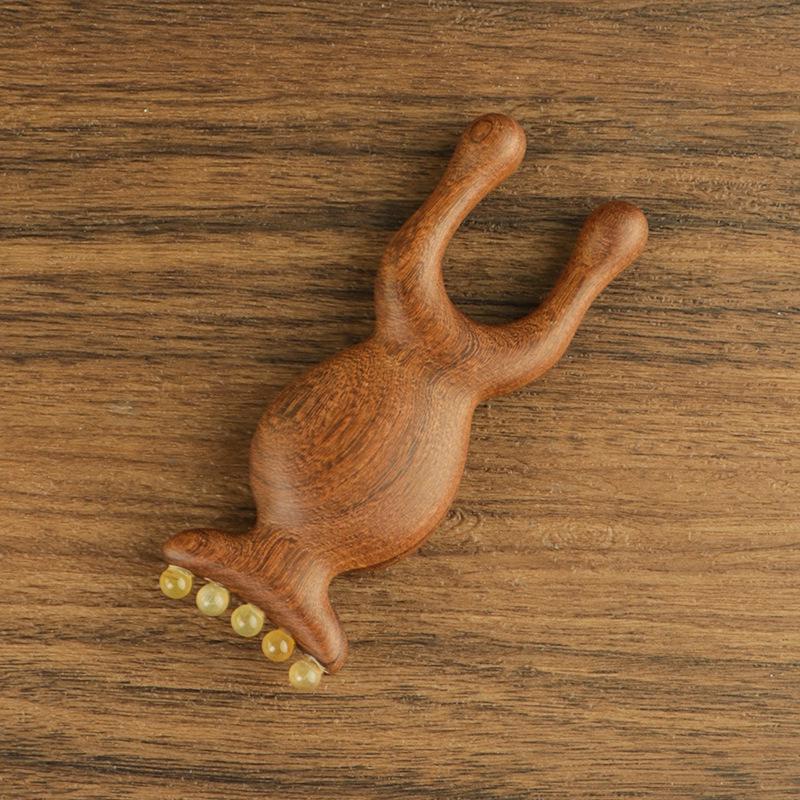 Meridian Gua Sha och Massageborste i Mässing för Kropp & Hårbotten