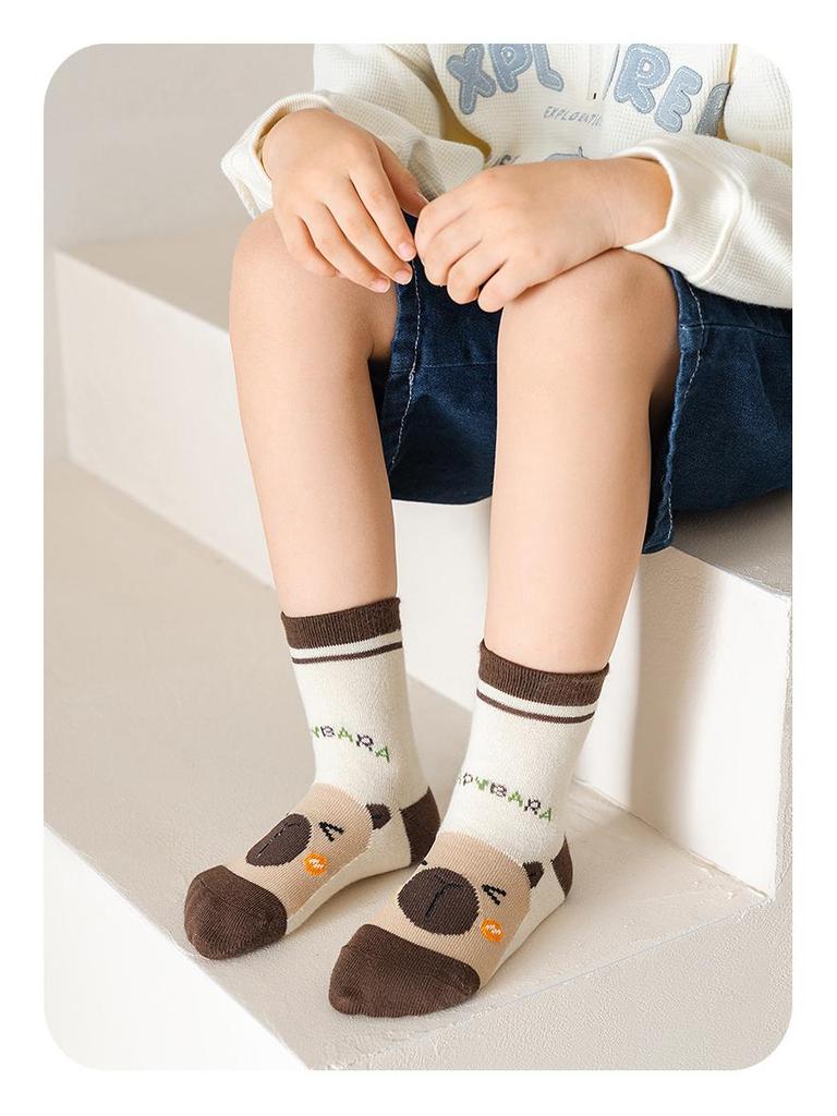 Capybara Kids' Cotton Mid-Calf Socks with Cartoon Designs for Spring, Autumn, and Winter