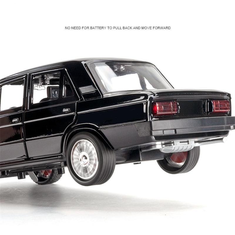 1/18 LADA 2107 Legierung Klassisches Auto Modell Druckguss Metall Retro Fahrzeug Auto Modell Simulation Ton und Licht Sammlung Kinderspielzeug Geschenk