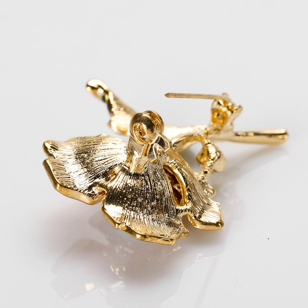 Fashionable High-end Women Flowers Brooch All-match Elegant Sparkling Rhinestone Breastpin Pin Party Jewelry Christmas Gift