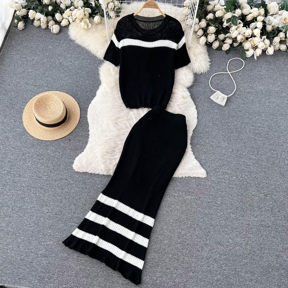 Women's Autumn Two-Piece Suit Short-Sleeved Knitted Sweater Top High-Waisted Slim Bag Hips Long Skirt