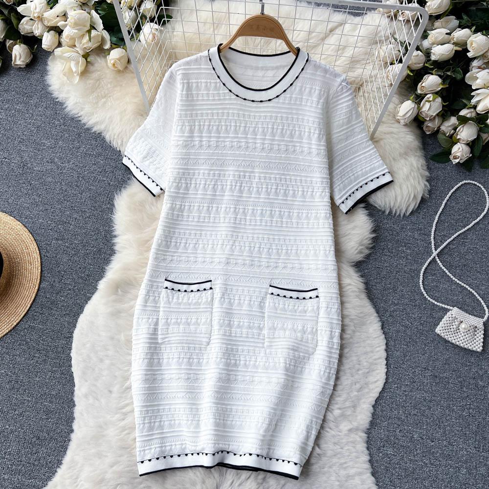 Autumn And Winter Small Fragrant Wind Knitted Dress Weight Work Beaded Single-Breasted Shawl Jacket Two-Piece Set