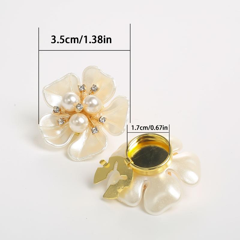 2pcs Shirt Button Covers Floral Buttons Seamless Sewing Clip Decorative Shirts Dresses Fashion Button Clips Clothing Accessory