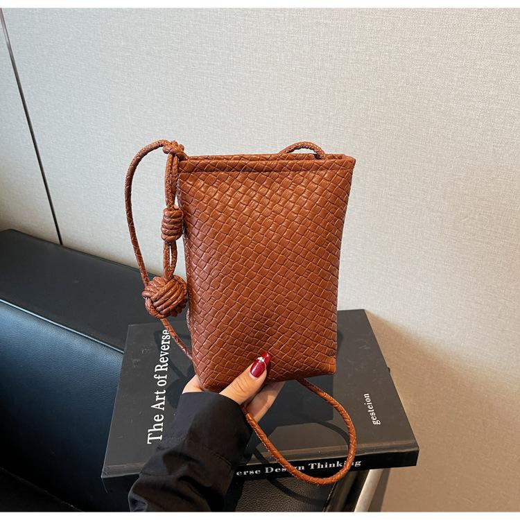 Versatile bucket bag femininity new summer simple fashion shoulder bag woven oblique span bag