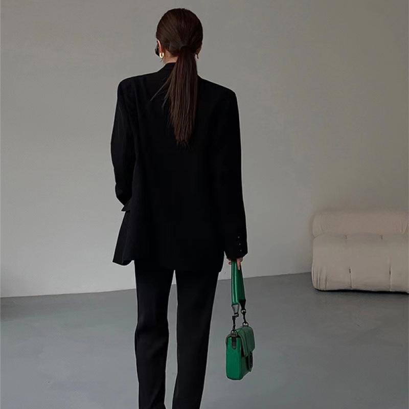 Women's 2024 Autumn Black Retro Loose Slimming Suit Jacket - Korean Style