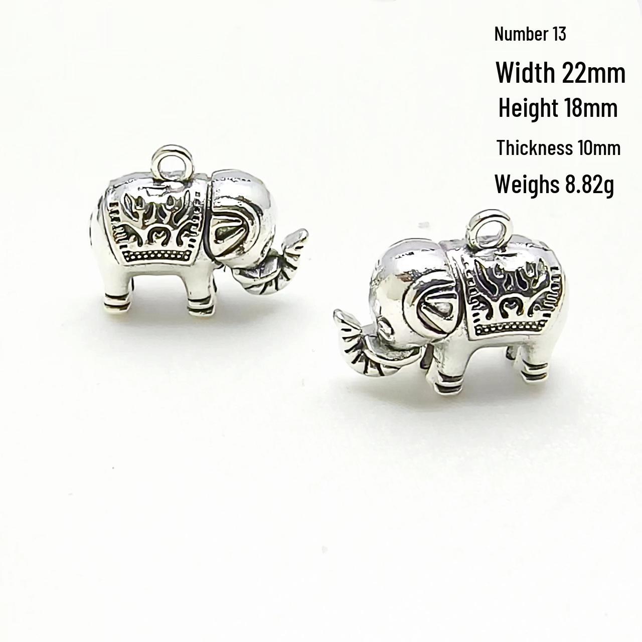 

Этнический браслет из тибетского серебра с подвеской в виде тайского слона и винтажными сплавными шармами