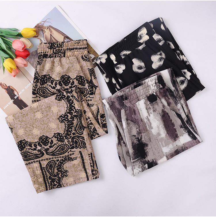 Mom's Summer Floral High-Waist Nine-Point Pants for Middle-Aged and Elderly Women - Elastic, Loose, and Casual Fit.