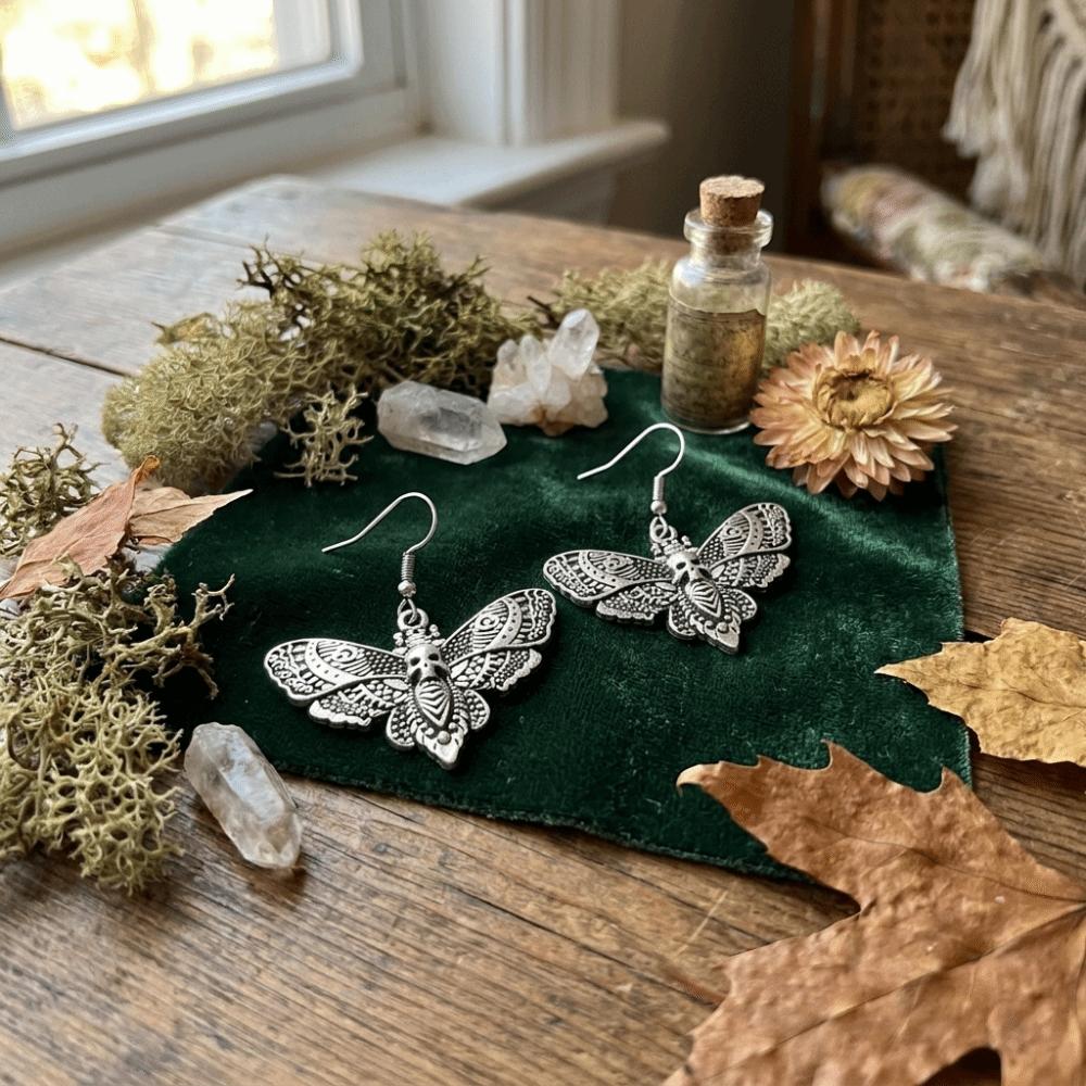 Zinc Zinc Alloy Gothic Earrings Lightweight Halloween Dangle Earrings Spooky Skull Moth Drop Earrings Party