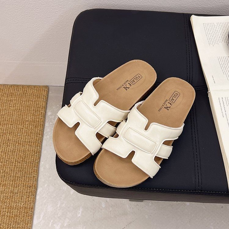 One-word Women's Outer Slippers Summer New Fashion Versatile Flat-bottomed Beach Sandals