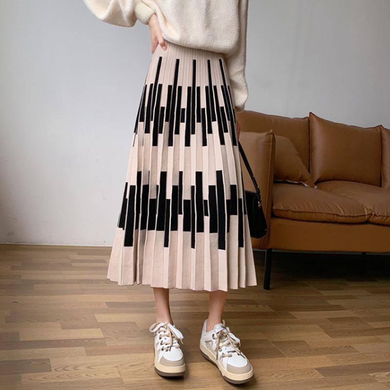 Thickened Autumn/Winter Knitted Skirt for Women High Waist Striped Knitted Pleated Skirt