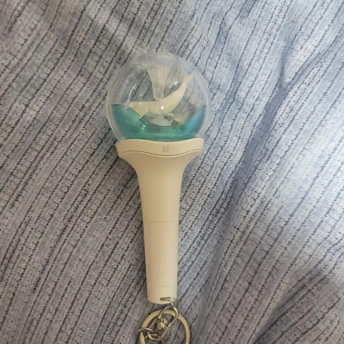 

NMIXX Брелок-светильник