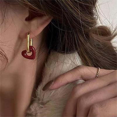 Niedliche rote Herz-Ohrringe für Frauen und Mädchen, einfache, glatte Creolen mit Liebesmotiv, geometrische Ohrringe, Party, runder Ohrschmuck