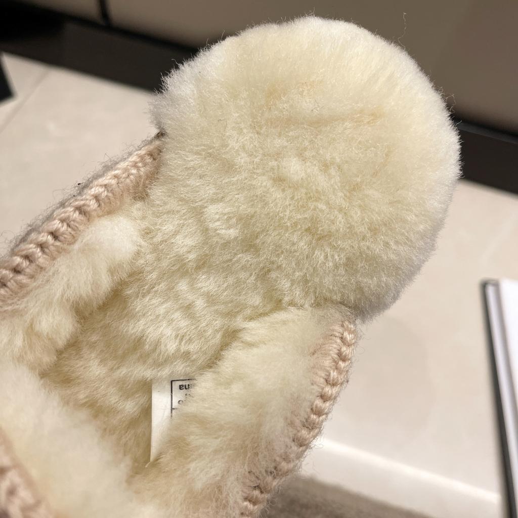 2025 Velvet Versatile and Versatile Autumn and Winter New Internet Celebrity Outer Wear Casual Wide Muffin Thick Bottom Cotton Slippers Women