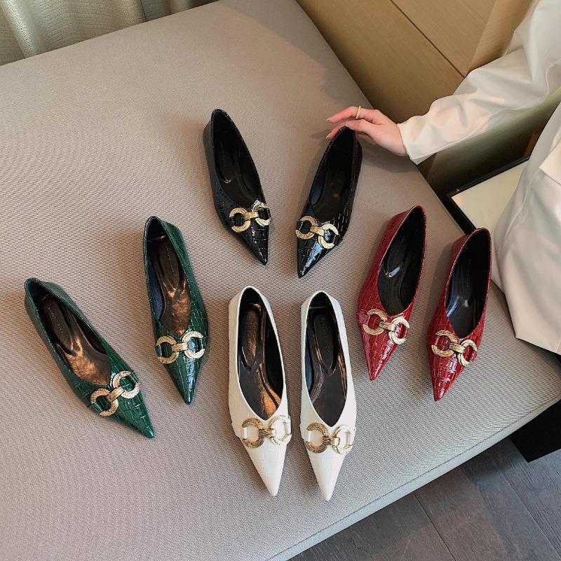 Fashion Flat Shoes for Women Spring Autumn 2025 New Pointed Flat Black Light Mouth Flat Heel Soft Sole Women's Shoes Plus Size 42 43 44