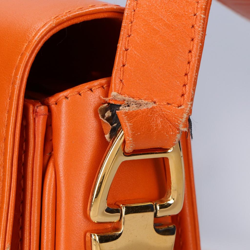 GIANFRANCO LOTTI leather Shoulder bag OrangeUsed