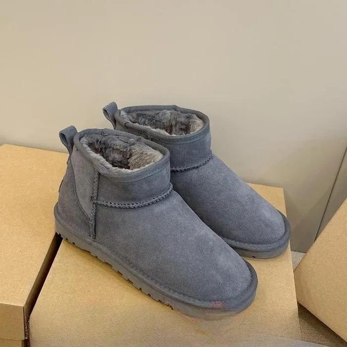 2026 Winter Warme Laarzen - Dames Sneeuwschoenen, Heren Korte Laarzen, Schaapsscheerwol en Wol Knipsel, Lage Warme Leren Schoenen 40 gray