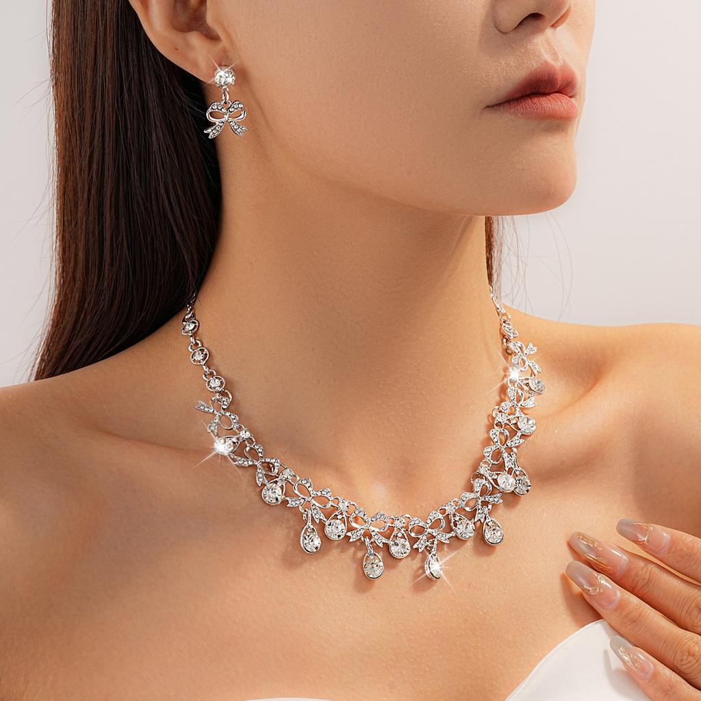 Diamond Bow Water Drop Earrings Necklace Set Light Luxury Premium Clavicle Chain Retro Exquisite Versatile Necklace Jewelry Women
