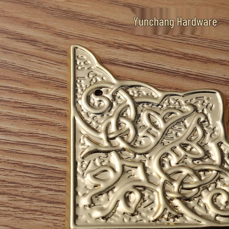 Iron Flower Decorative Corner Stickers for Antique Furniture and Wooden Boxes