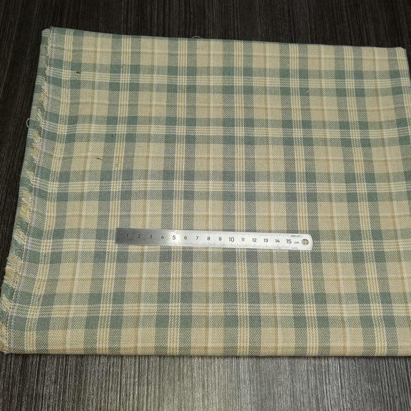 Spot Color-Woven Plaid Jacquard Fabric for Children's Autumn/Winter Brushed Polyester-Cotton Shirts