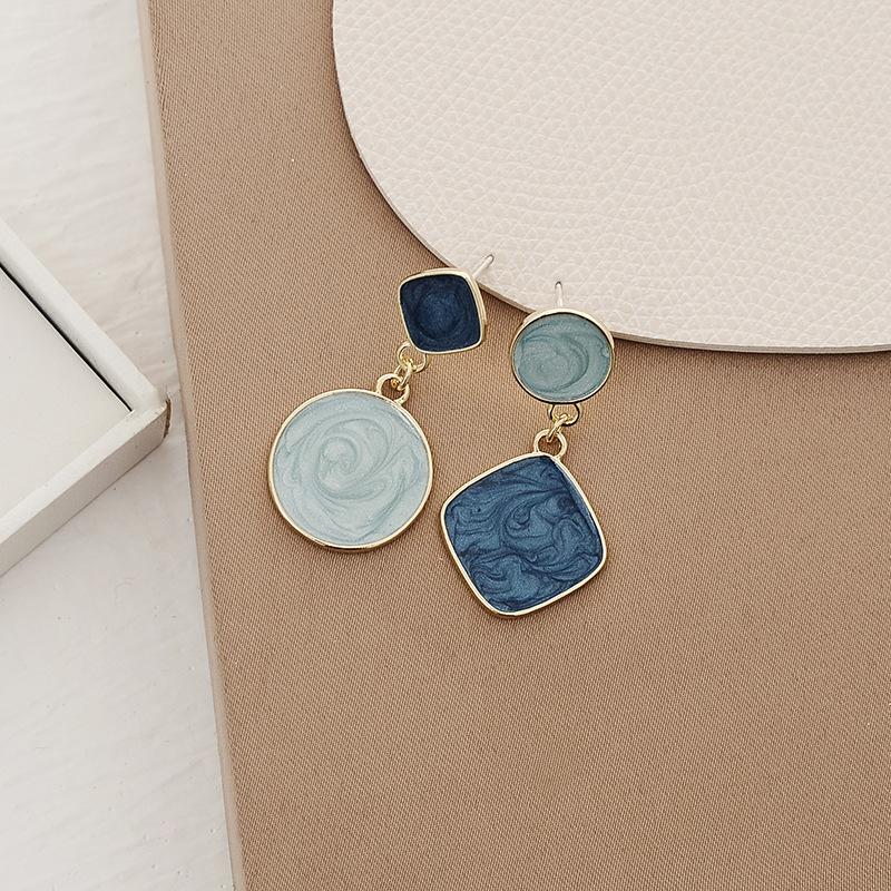 Französische Elegante Blaue Asymmetrische Geometrische Ohrringe Damen Einfacher Modeschmuck Für Party und Tägliches Tragen