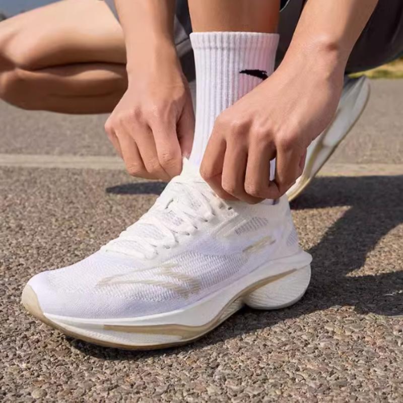 Anta Fashionable Comfortable Simple Versatile Shock Absorbing Non-Slip Breathable Low-Top Running Shoes Men Sneaker White 112425584S-1