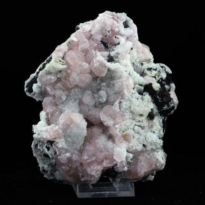 Pierres et Minéraux. Calcite. 4994.0 ct. 2nd Sovetskii Mine, Dalnegorsk, Russie.