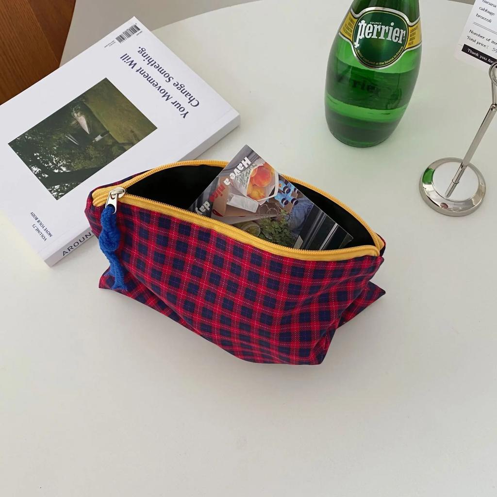 Hot Sale Women Plaid Makeup Bag Large Capacity Cotton Zipper Pouch Purse Travel Makeup Bag Portable Simple Pouch Cosmetic Bag