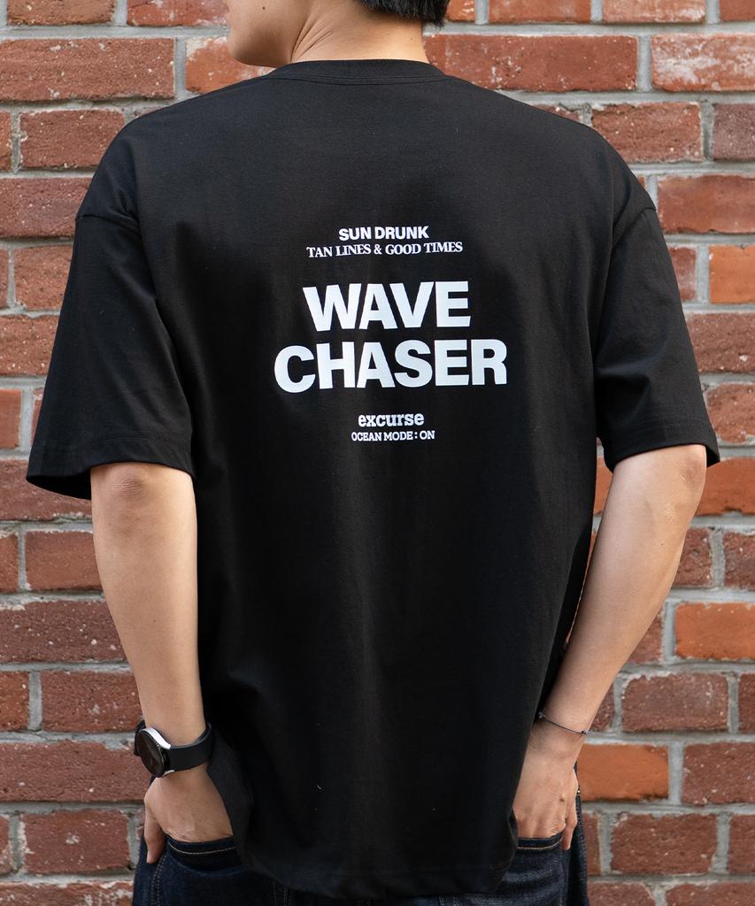 Igseukeoseu Wave Chaser Oversized Half T-Shirt Black