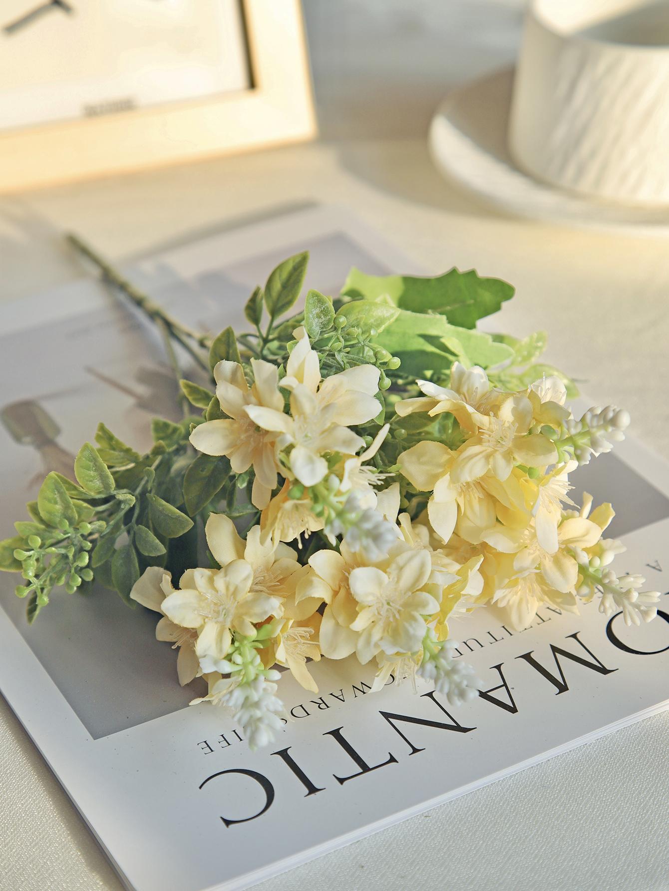 

Silk Yucca Gloriosa Artificial Flowers Wedding Home Christmas Decorations Exquistic Bridal Bouquet Artistic Photography Products 1PC жёлтый