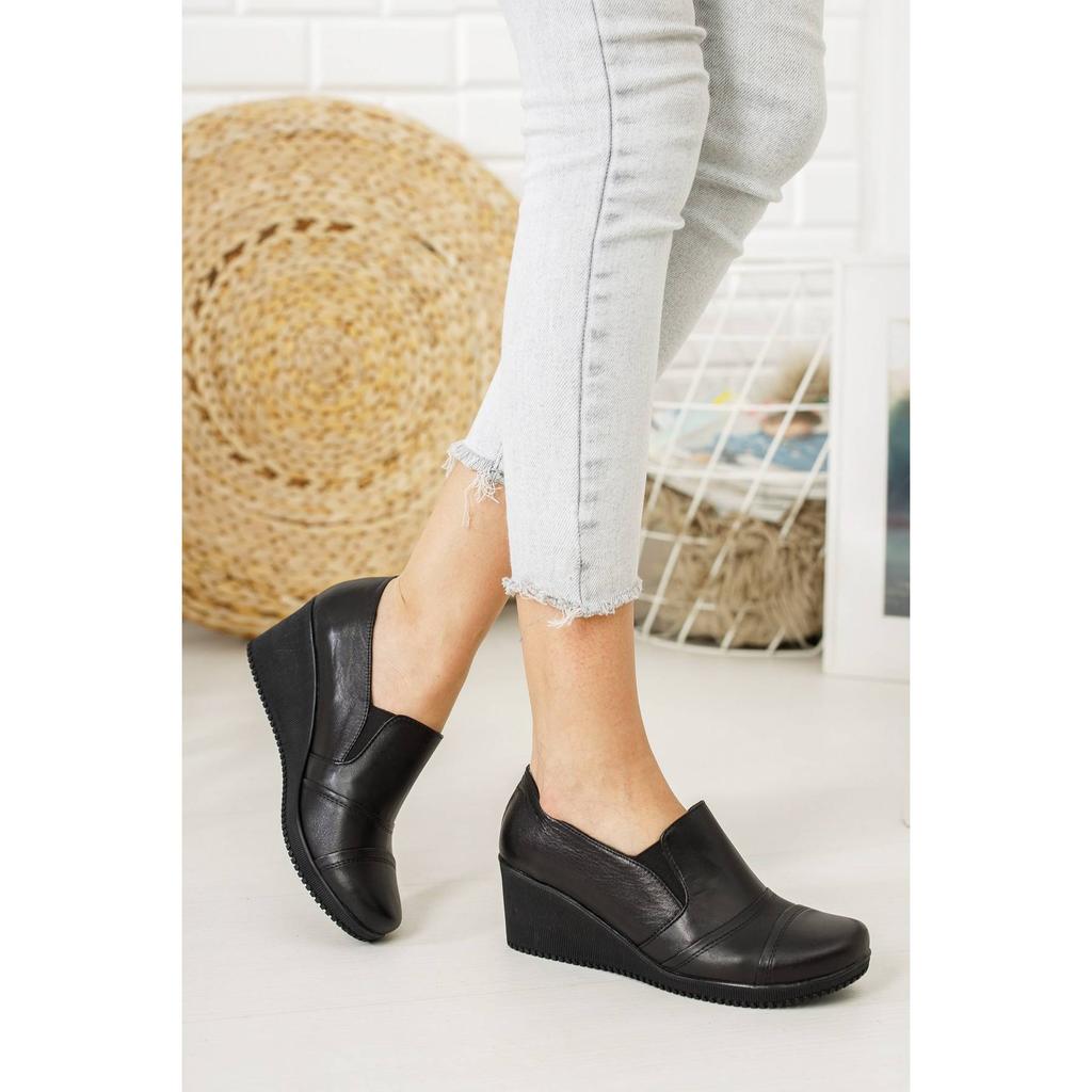 Chaussures décontractées en cuir noir en cuir véritable pour femmes