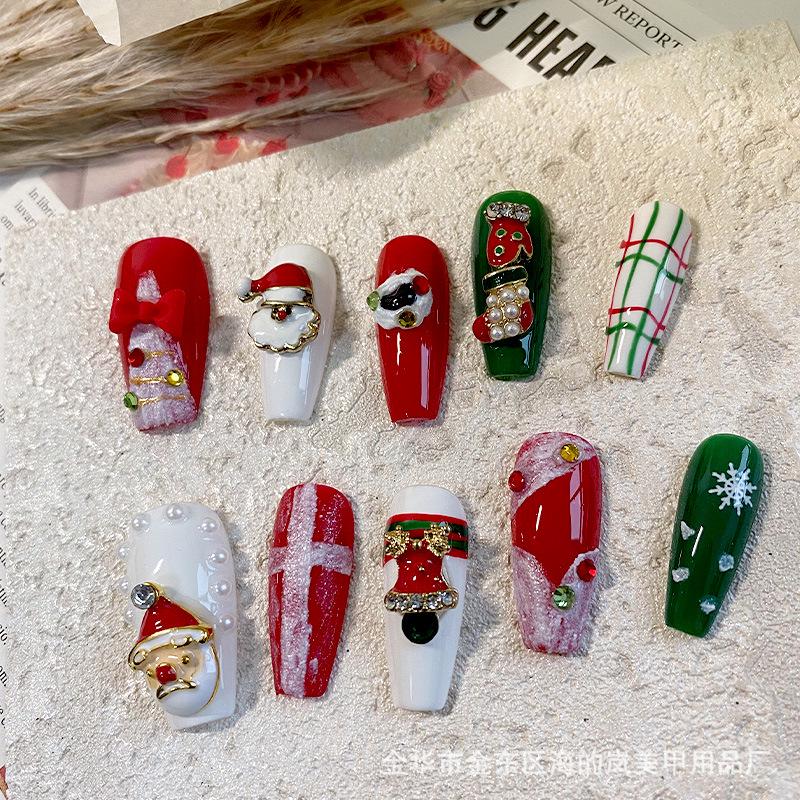 

Handmade High-End Wearable Christmas Themed Nail Art XS