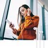 Qoltec Słuchawki dokanałowe z mikrofonem | Białe | Płaski kabel 1.2m
