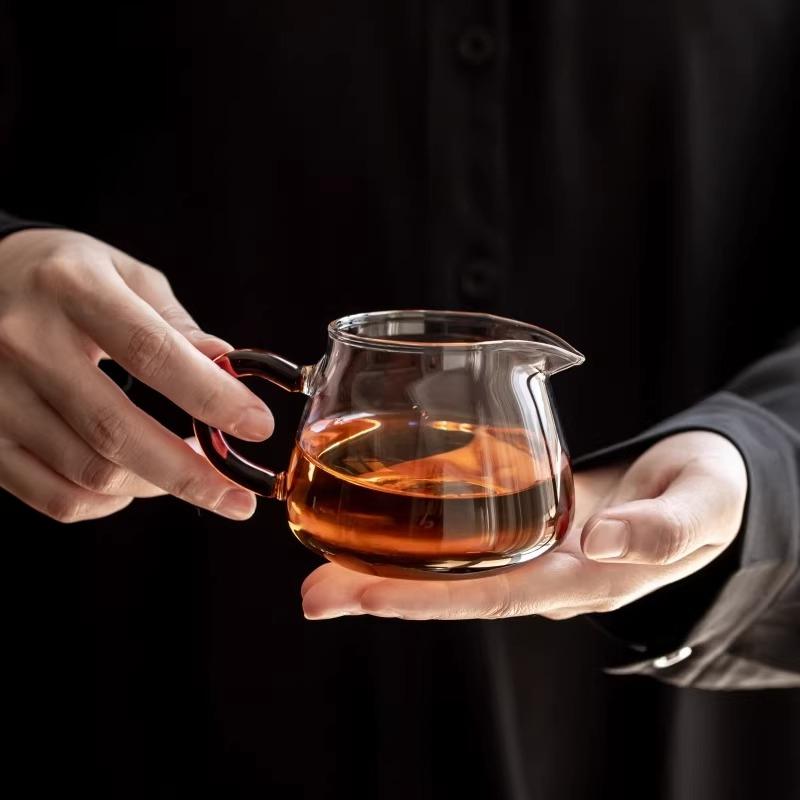 Tea Pitcher Handmade High Borosilicate Heat Resistant Glass Tea Divider Even Cup Tea Sea for