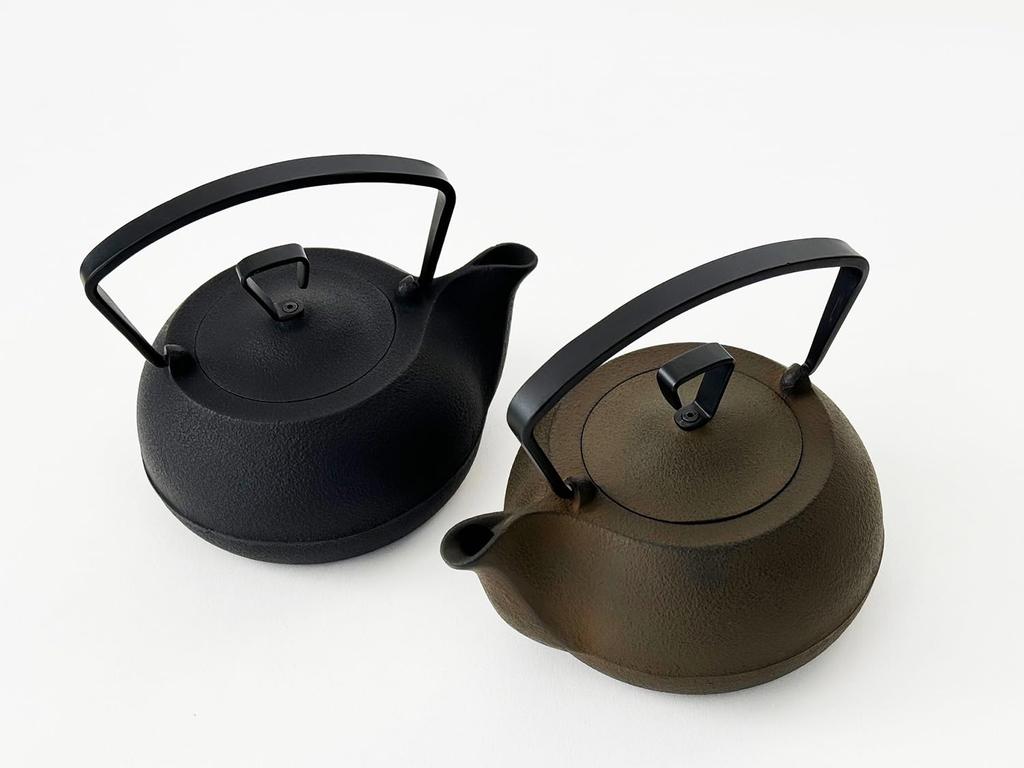 Nanbu Iron Teapot TETSUBIN KETTLE Ichiudo Cast Iron Compatible with 200V IH Cooktops [0.7L Kettle] (Black Finish)