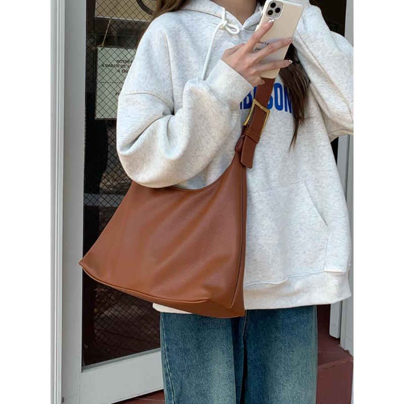 Large Capacity Bag for Women New Fashion Autumn and Winter Soft Leather Commuting Tote Bag Niche Class One-shoulder Armpit Bag