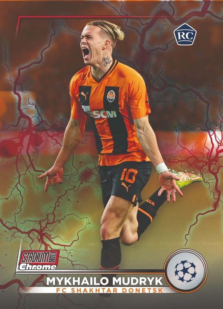 2022/23 Topps Stadium Club Chrome UEFA Club Competition Giant Box - 10 Packs Per Box, Black.