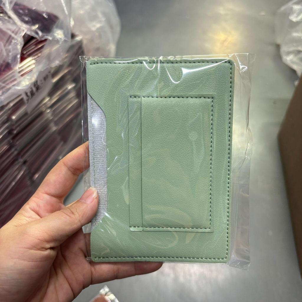Porta passaporto e documenti di viaggio in pelle PU con scomparti per biglietti e carte