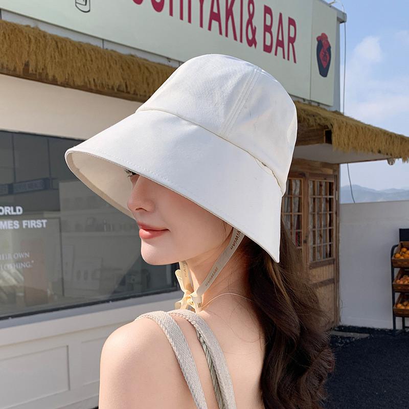 Sommer Damen Sonnenhut mit breiter Krempe und verstellbaren Bändern für Sonnenschutz im Gesicht Lässiger Stil