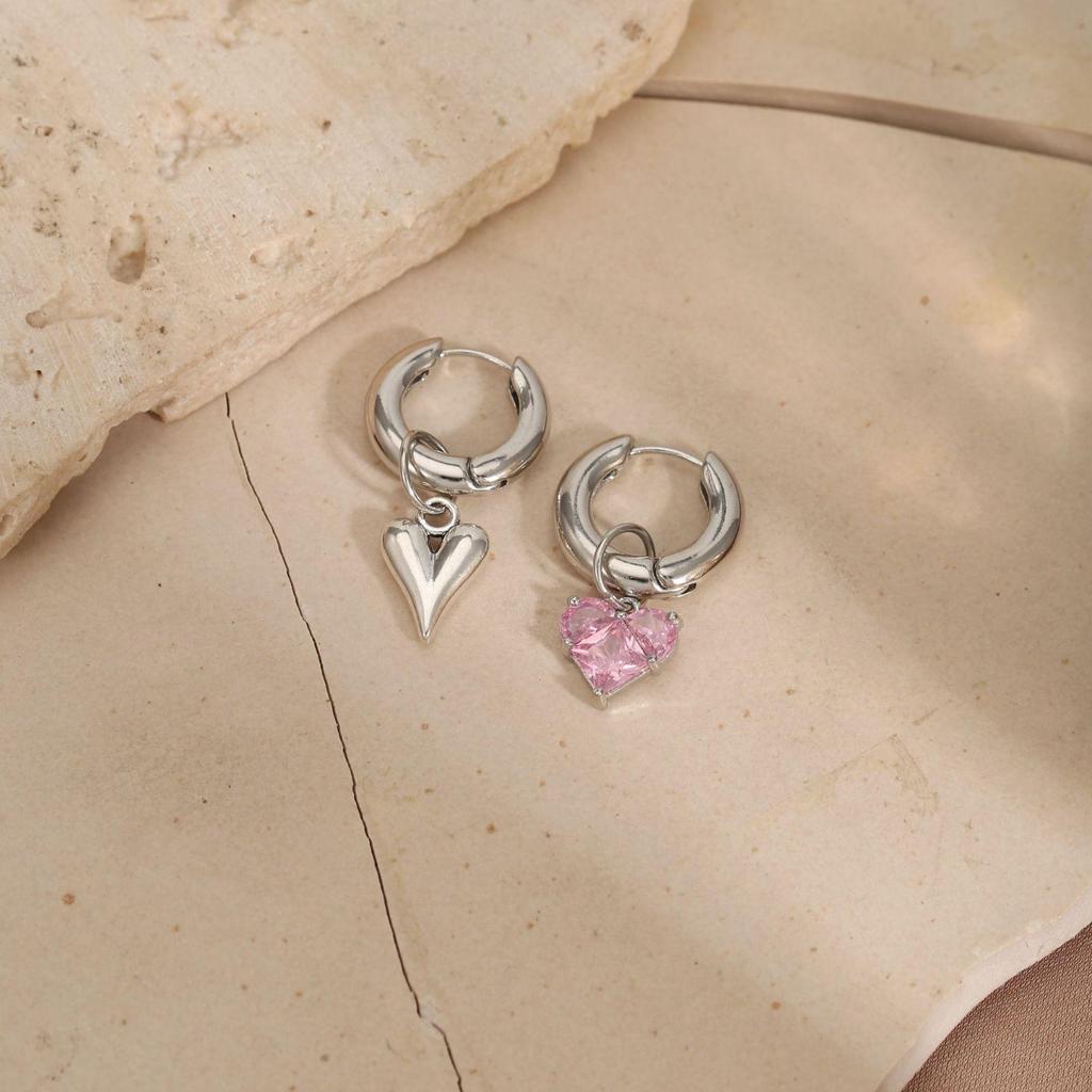 Punk Peach Heart Pendant Earrings for Women Silver Color Simple Fashion Geometric Circular Ear Buckle New Trendy Jewelry Gift
