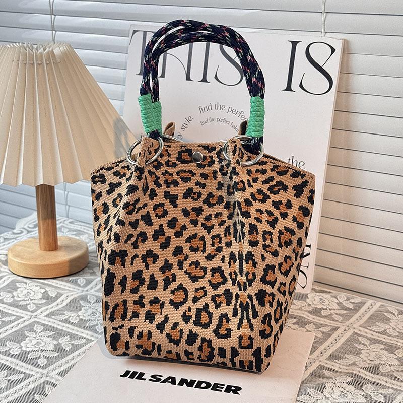 Market general knitted ring buckle bag portable work out large capacity handbag commuting small square bag storage bag