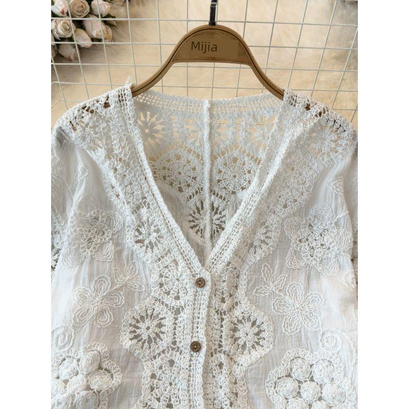 K-style V Neck Retro Lace Coat Top Lace