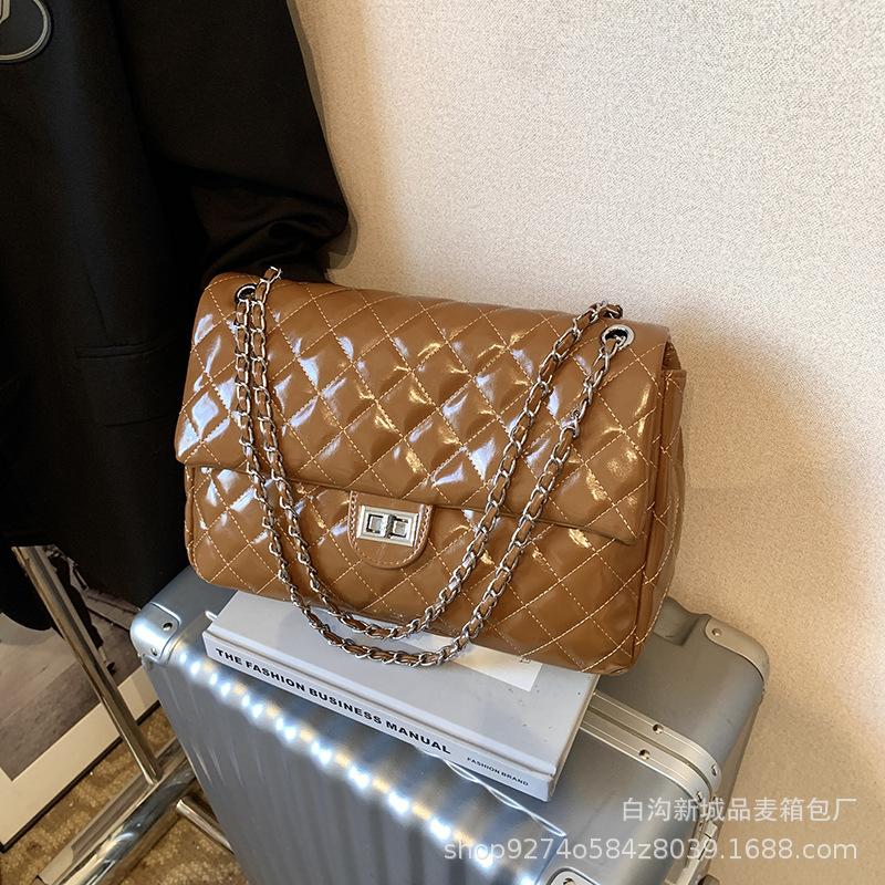 

Rhombus chain bag women s bag 2027 new fashionable large-capacity commuter shoulder bag casual versatile messenger stray bag коричневый