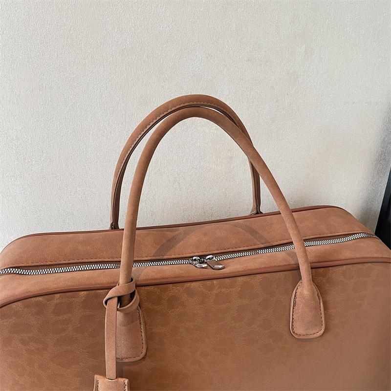 Portable Travel Bag Women's Large Capacity Short Distance Luggage Bag Lightweight Travel Sports Bag